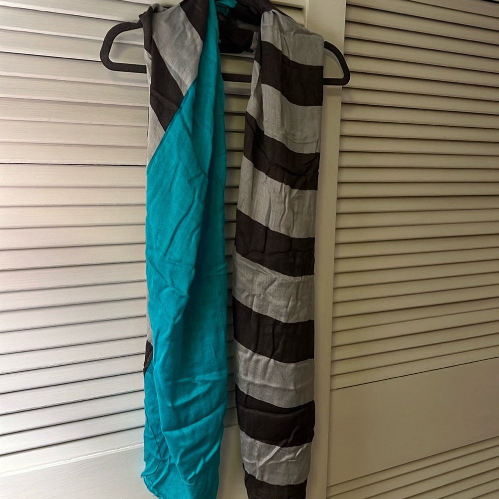 Striped scarf